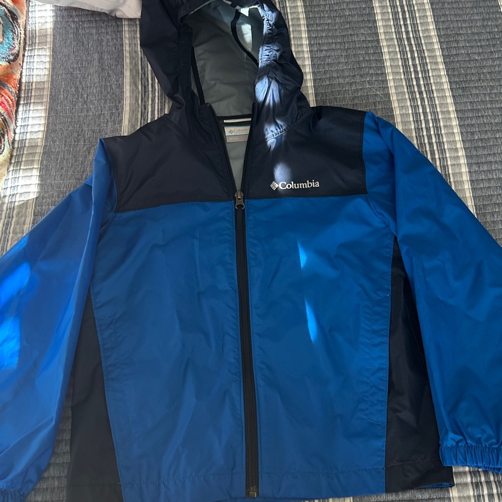 Columbia Two-Tone Blue and Black rain Jacket